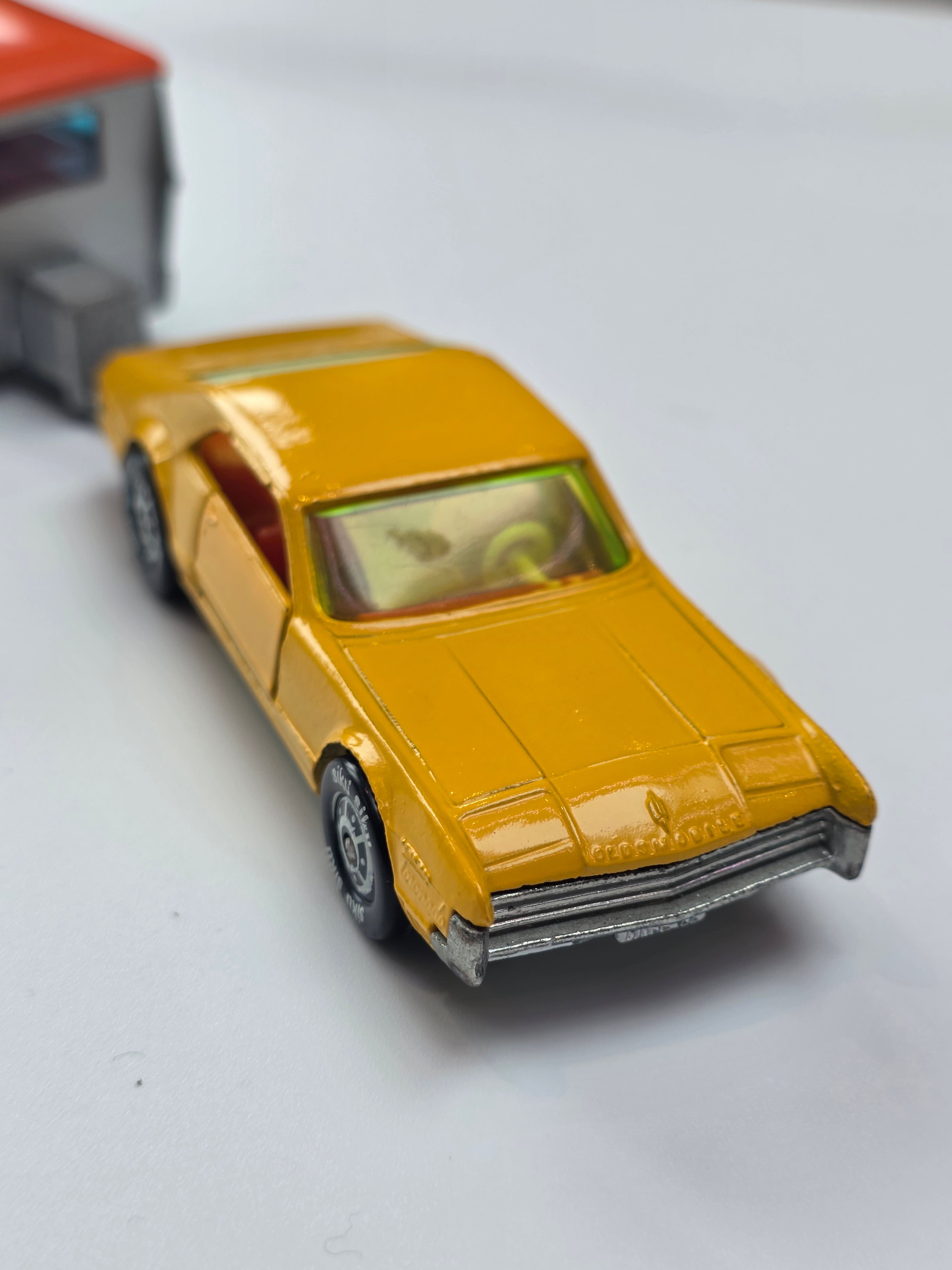 Siku V267 Oldsmobile Toronado + V279 Caravan Near Mint Unboxed