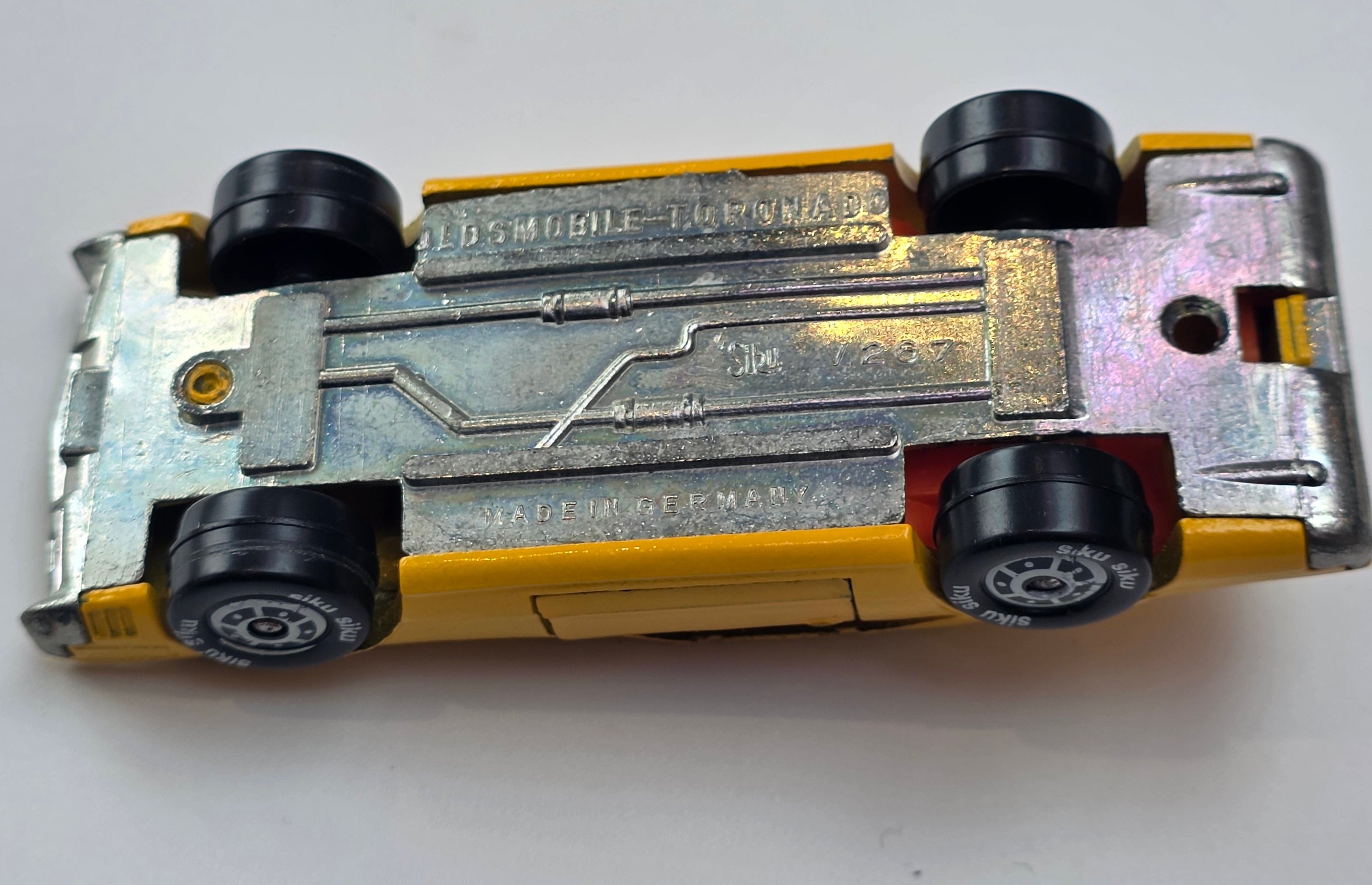 Siku V267 Oldsmobile Toronado + V279 Caravan Near Mint Unboxed