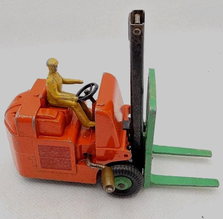 DINKY COVENTRY CLIMAX FORKLIFT TRUCK. NO.2 1950s Original Good Condition Working