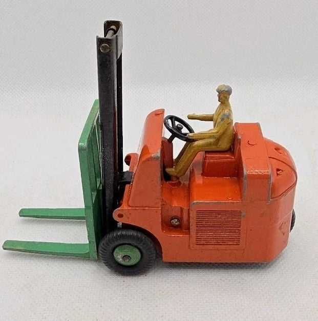 DINKY COVENTRY CLIMAX FORKLIFT TRUCK. NO.2 1950s Original Good Condition Working