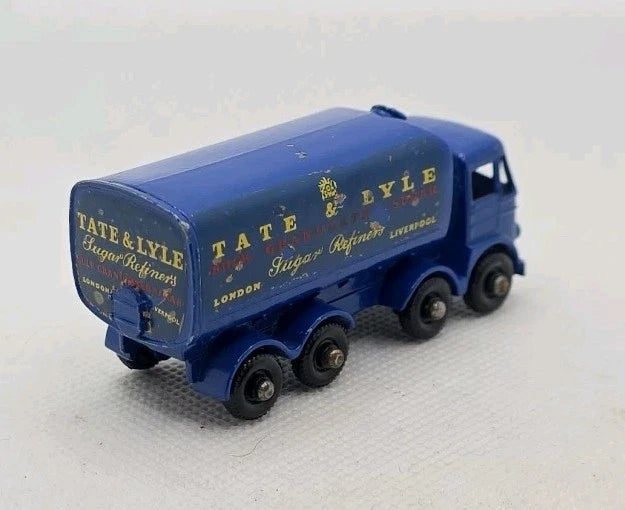 Matchbox regular wheels No10C SUGAR CONTAINER TRUCK Unboxed Good Original Condition 1950's