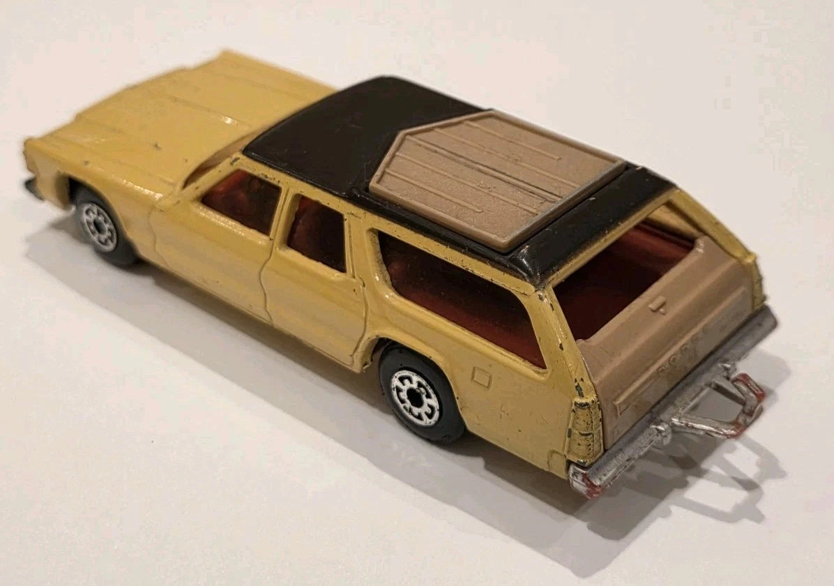 Matchbox Superkings Dodge Monaco Estate K-67 1978 Tan + Black Roof Original