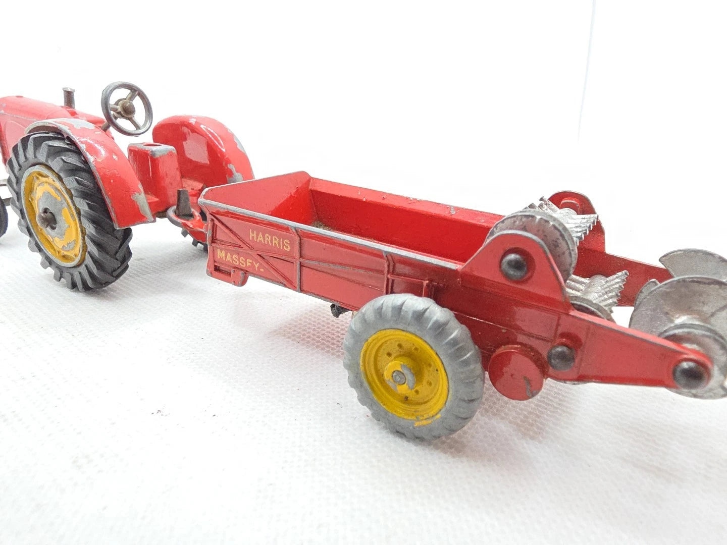 Dinky Massey Ferguson Tractor with Dinky 27c Manure Spreader Farm Set Original