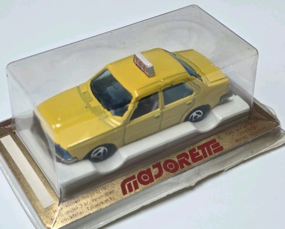 MAJORETTE RENAULT 18 TAXI No 266 1981 - 82 Rare Early Model Mint Unopened Box